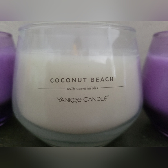 3 Small Yankee Candles - Picture 2 of 5